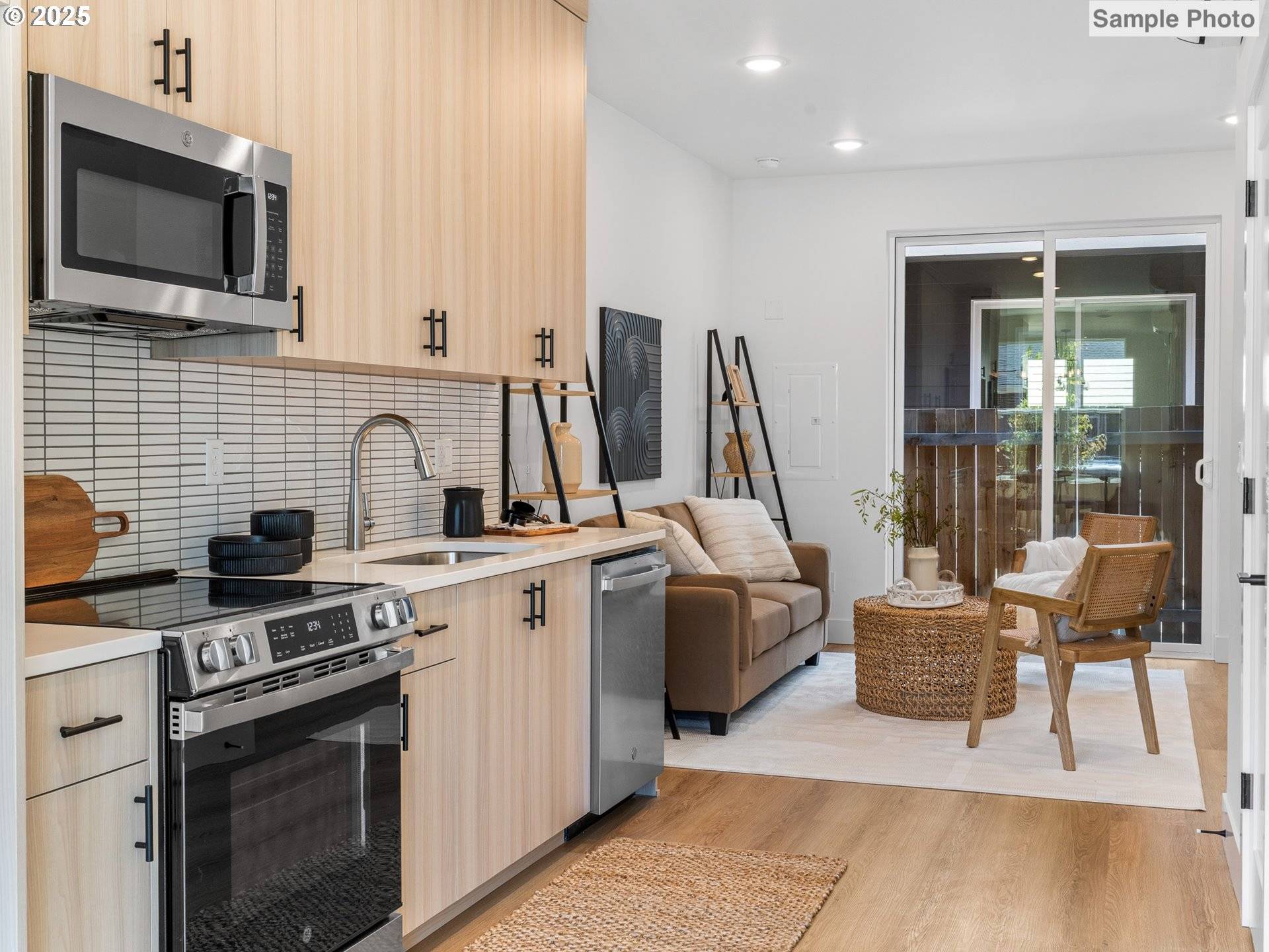 Portland, OR 97217,255 N Skidmore ST #5