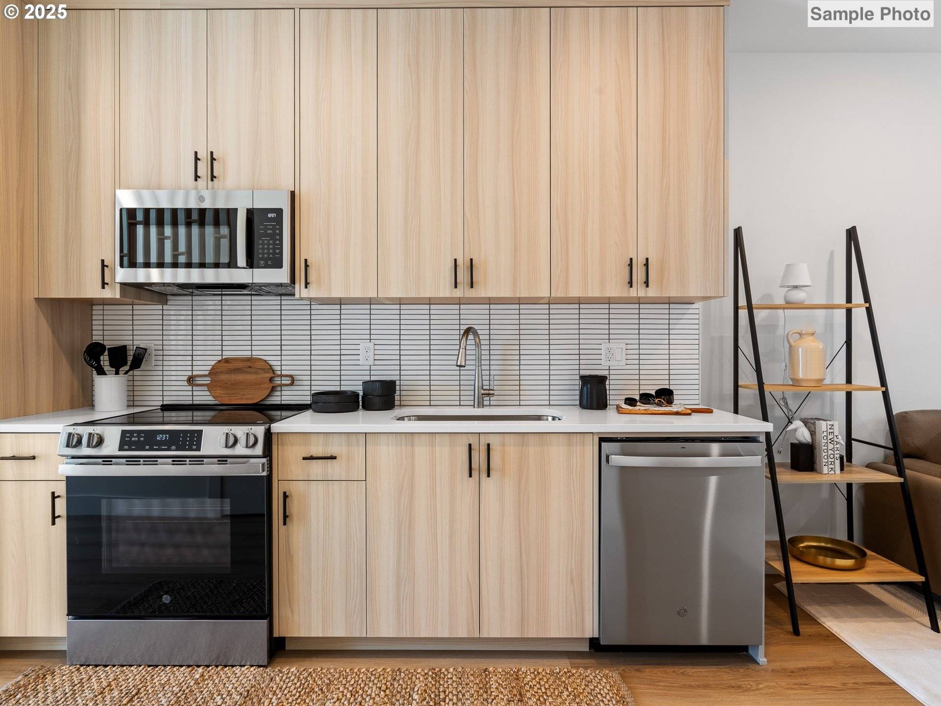 Portland, OR 97217,255 N Skidmore ST #5