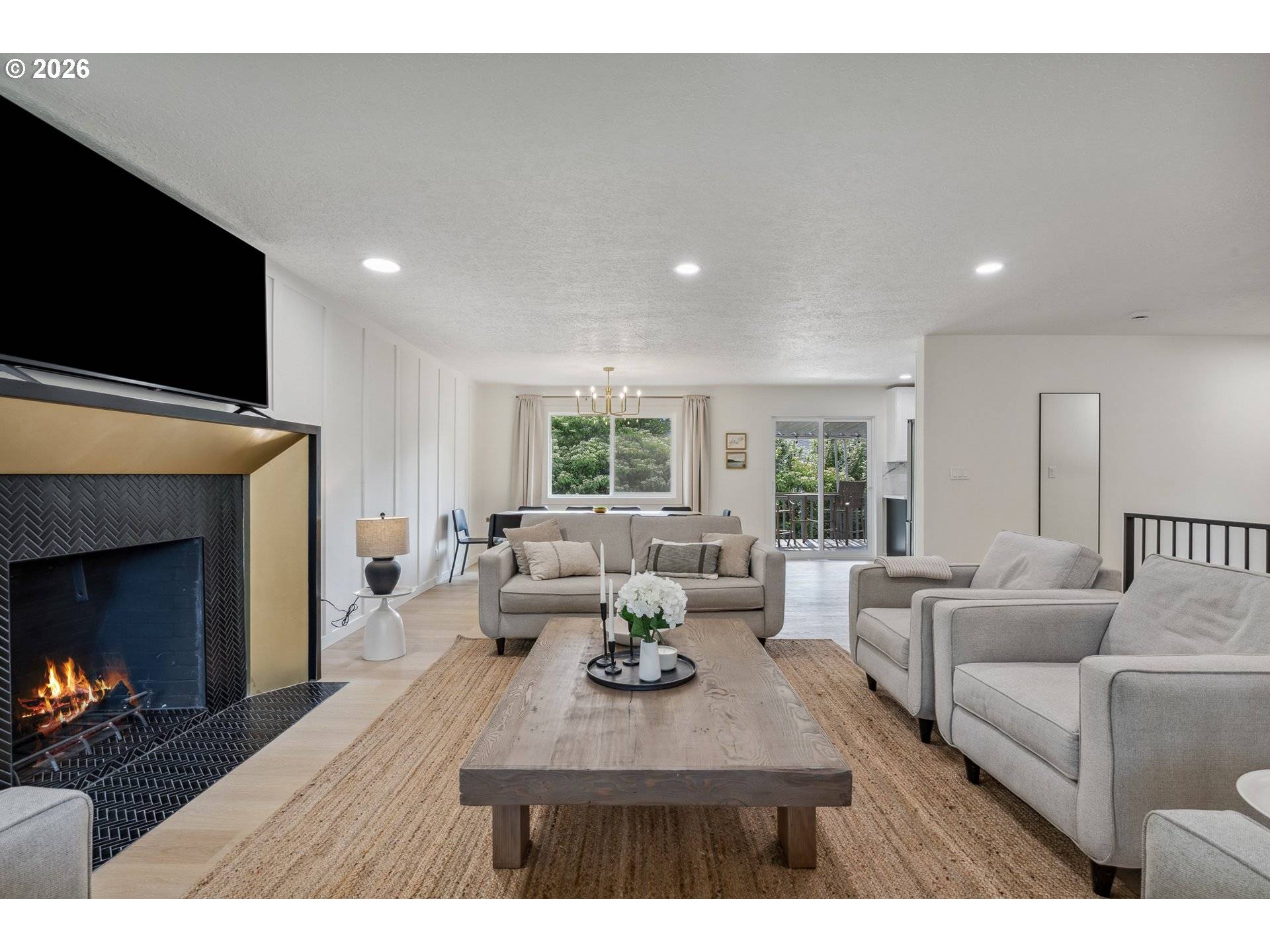 Hillsboro, OR 97123,950 SE 18TH AVE