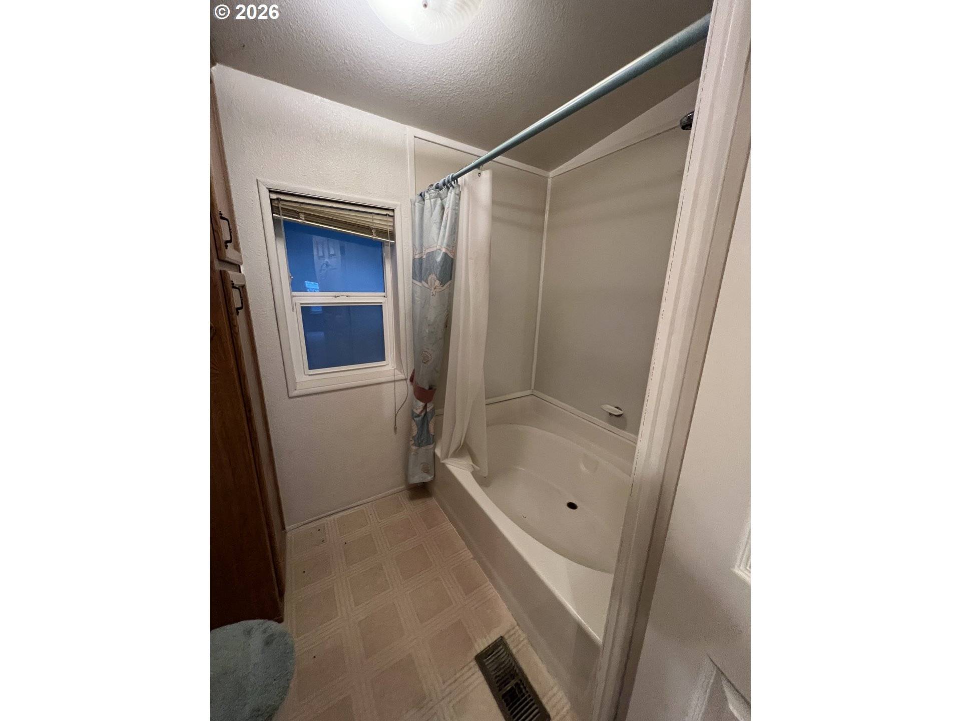 Eugene, OR 97402,333 LACASA ST