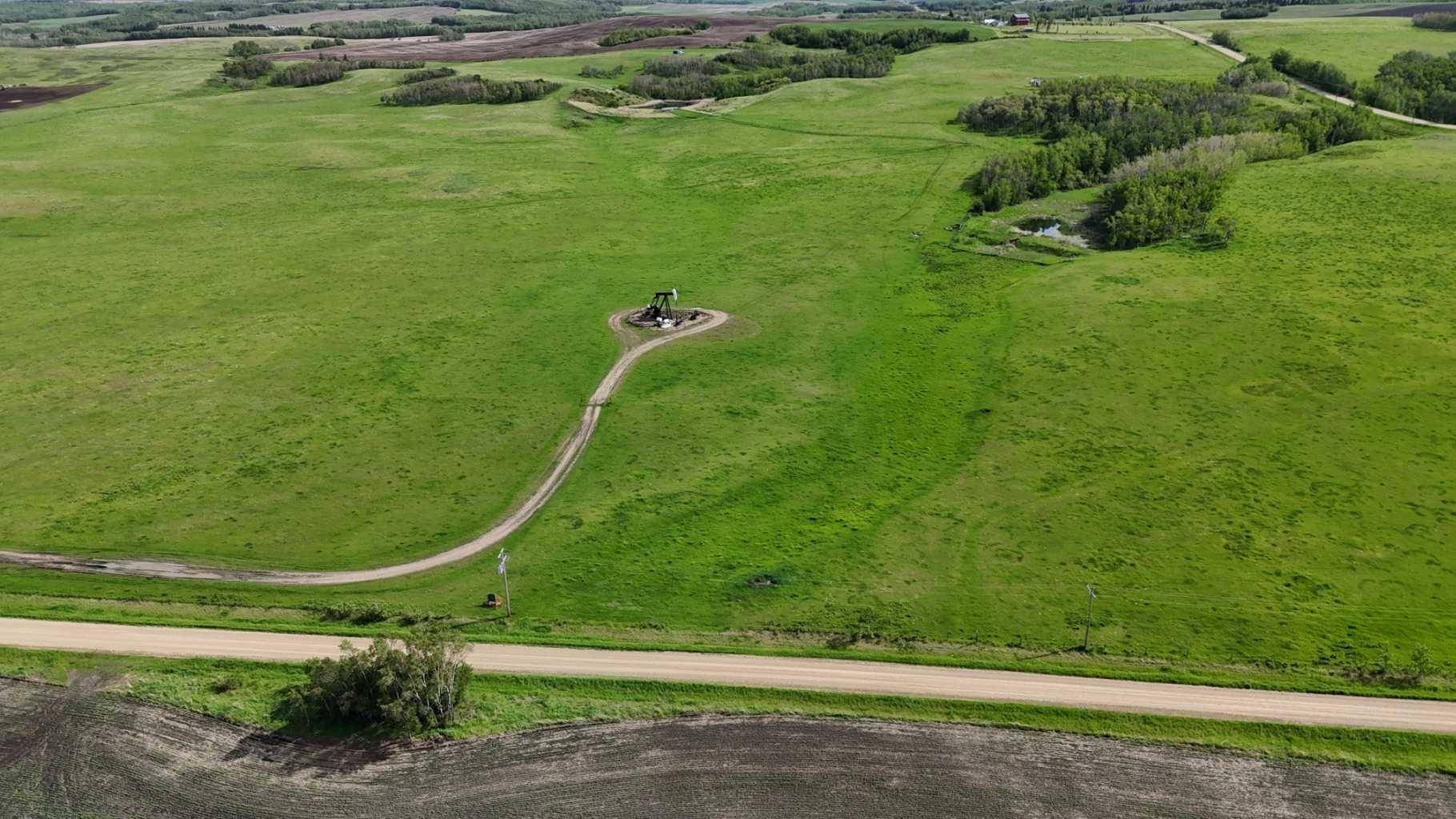 Rural Ponoka County, AB T4J 1R1,On Township Road 431