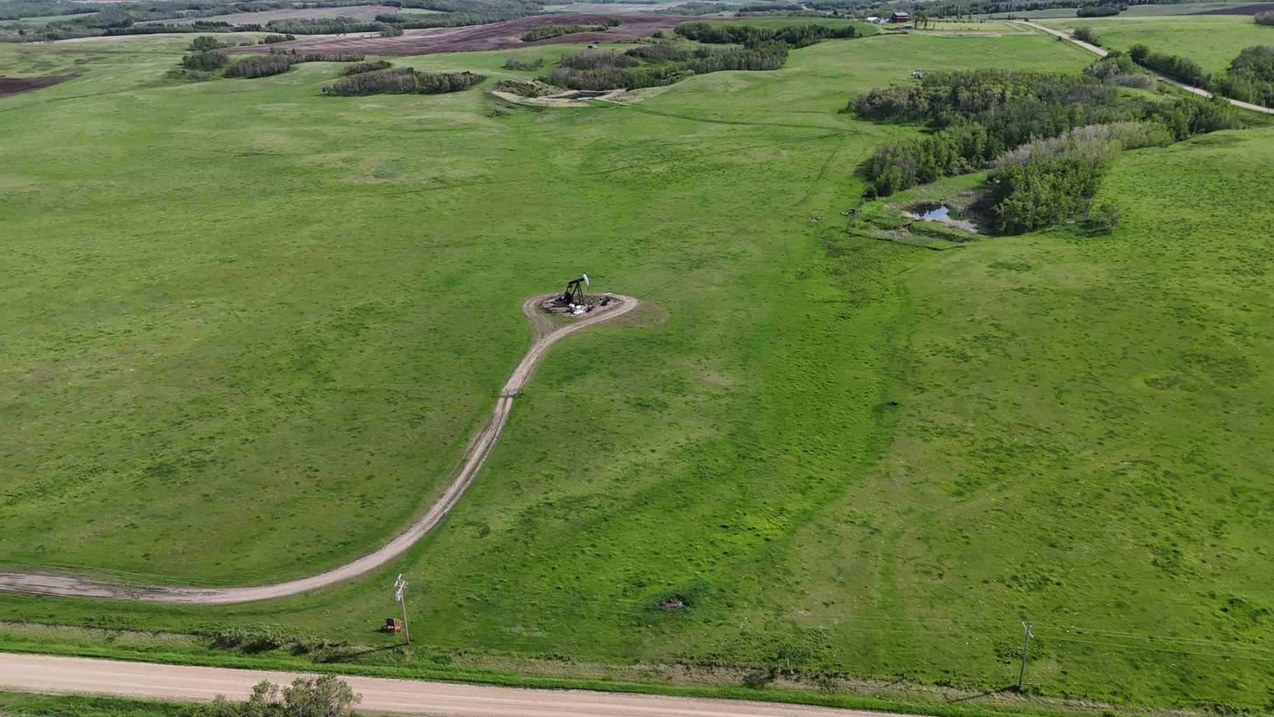 Rural Ponoka County, AB T4J 1R1,On Township Road 431