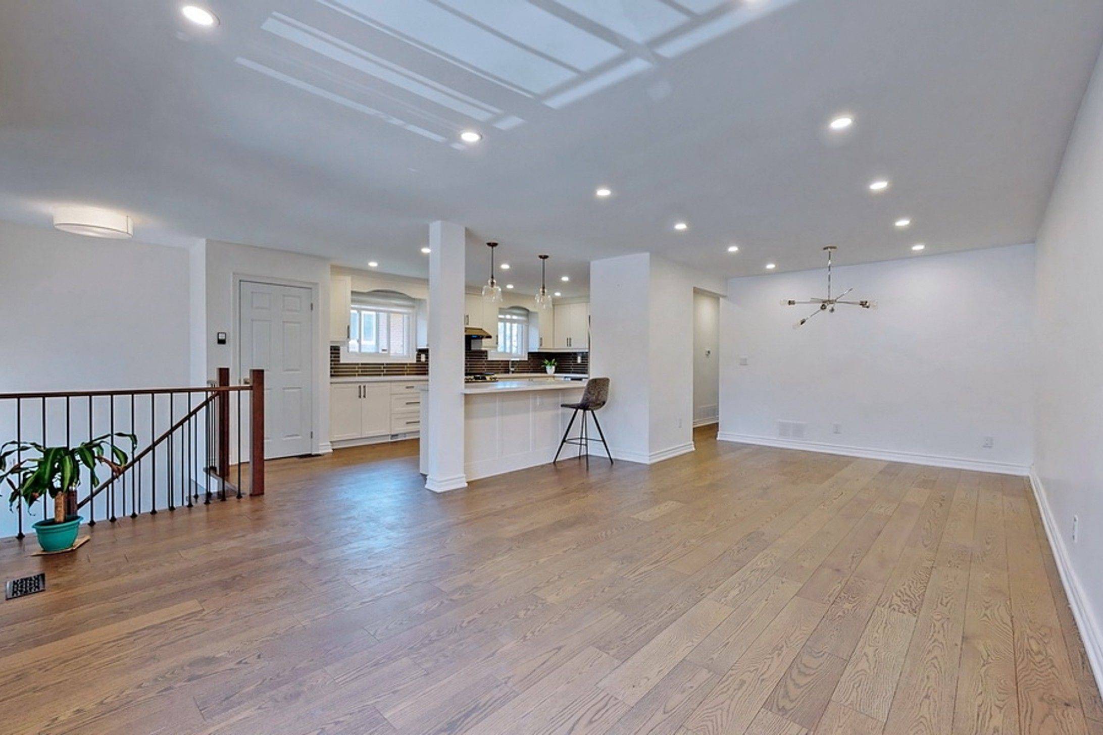 Toronto C15, ON M2H 1P4,22 Mallaby DR #Main