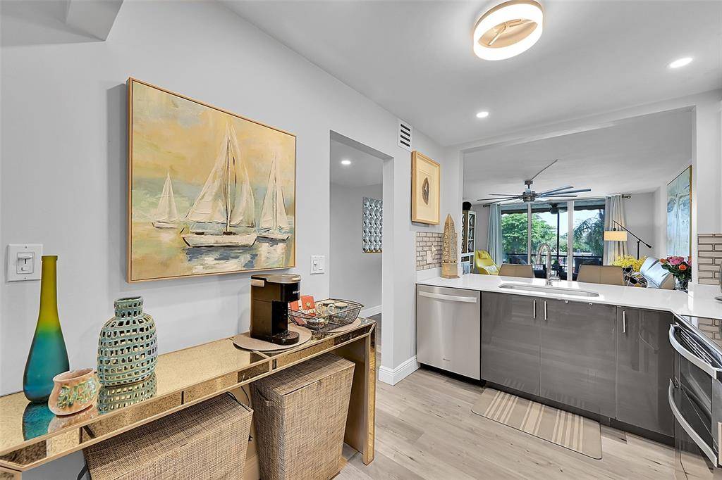 Pompano Beach, FL 33062,777 S Federal Hwy #C302