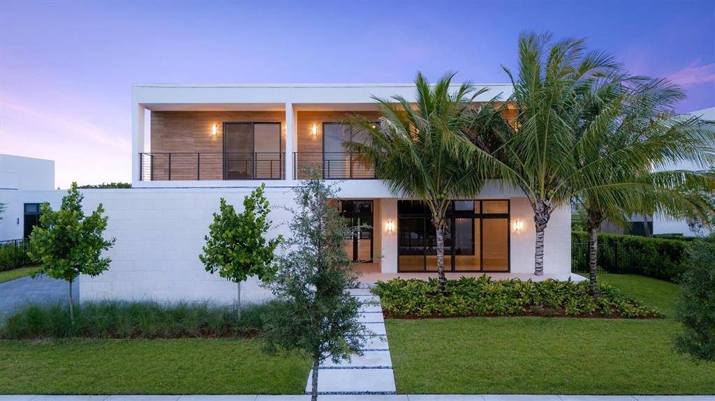 Weston, FL 33326,16722 S Botaniko Dr S