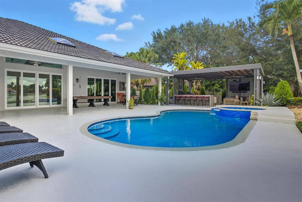 Weston, FL 33332,2906 Medinah