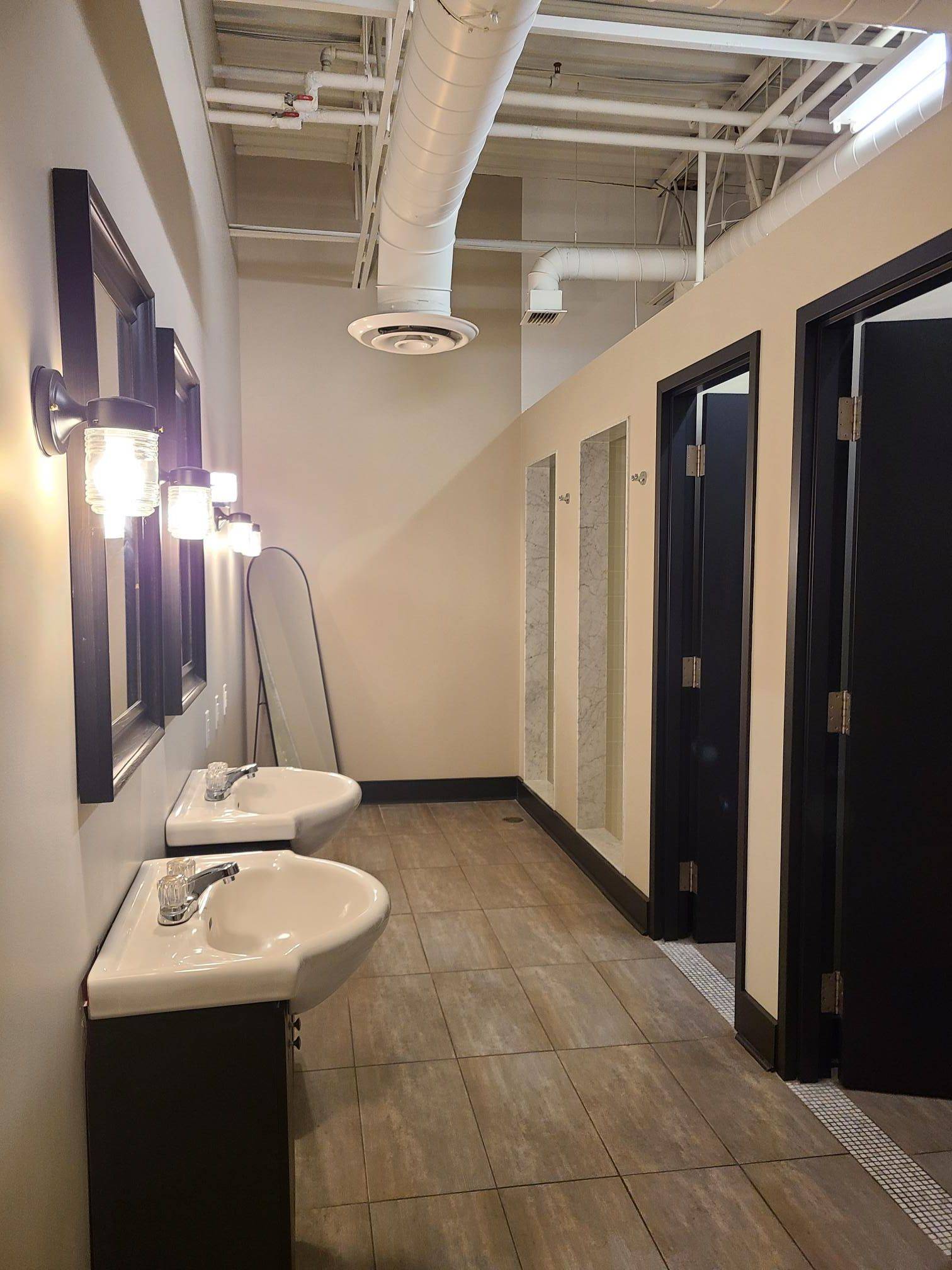 Vaughan, ON L4H 0P6,6175 Highway 7 N/A #12/13B