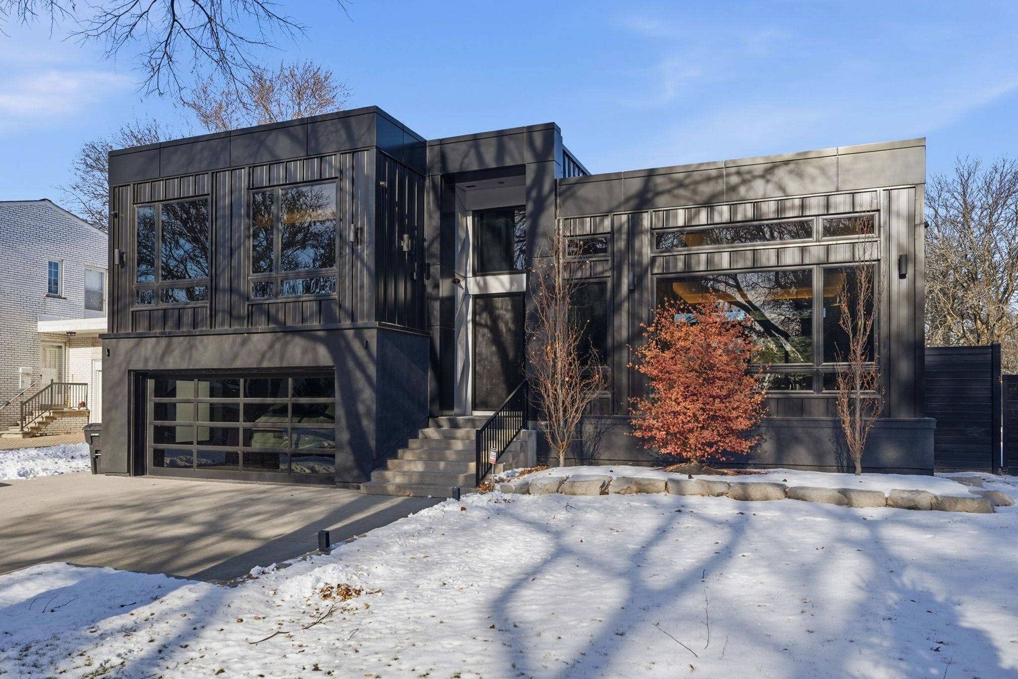 Toronto W08, ON M9A 4A6,62 Edenvale CRES