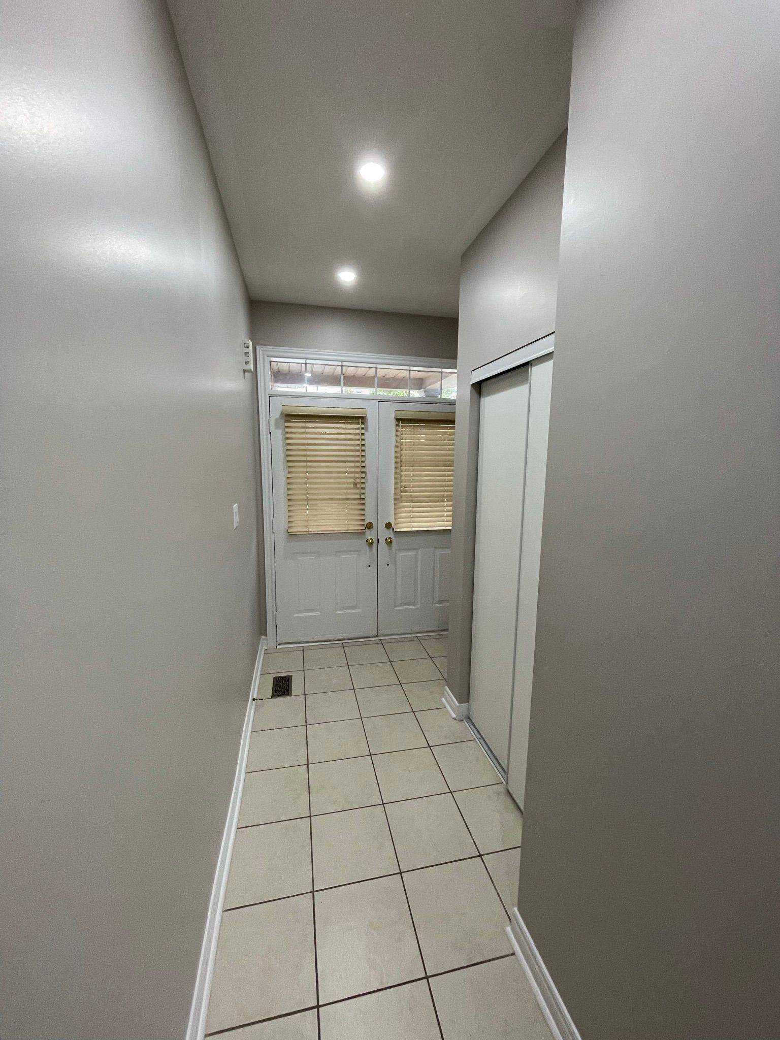 Mississauga, ON L4Z 4K5,134 Breton AVE