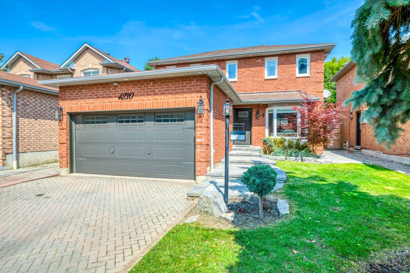 Mississauga, ON L5M 3K2,4230 Credit Pointe DR