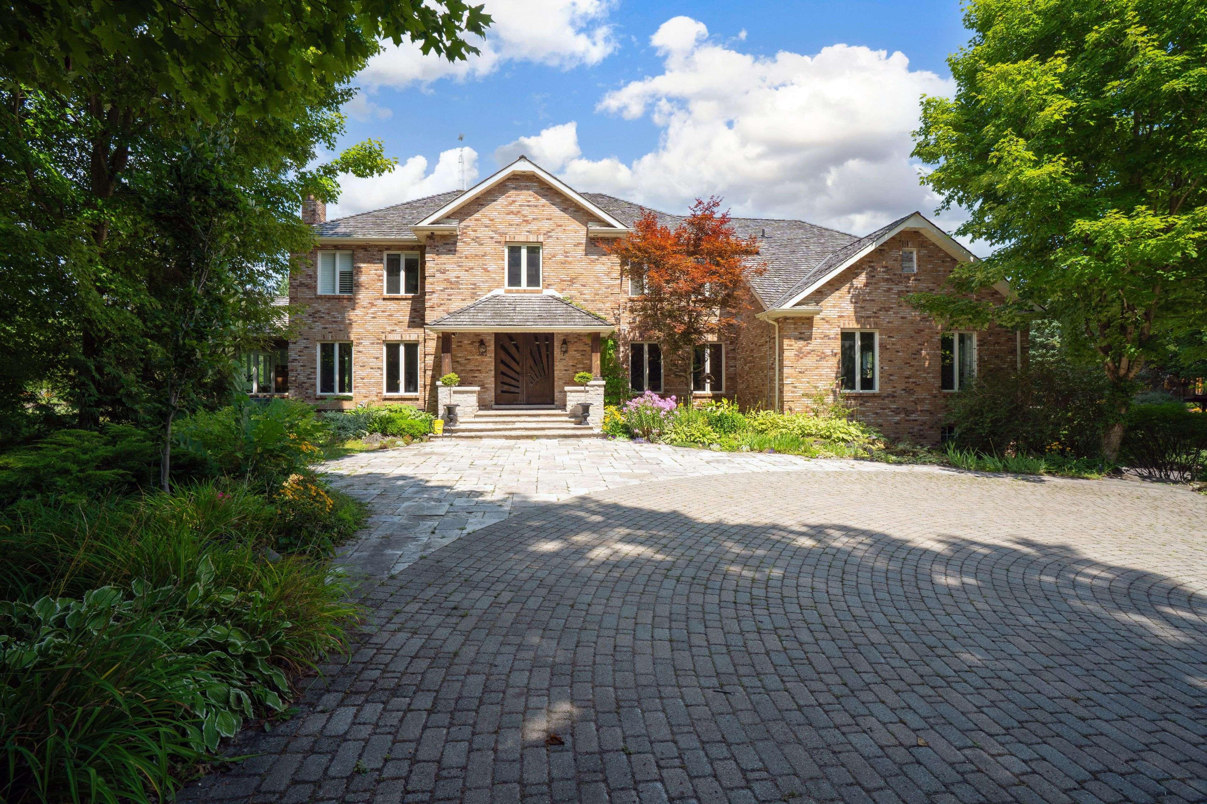 Milton, ON N0B 2K0,13701 fourth line nassagaweya N/A