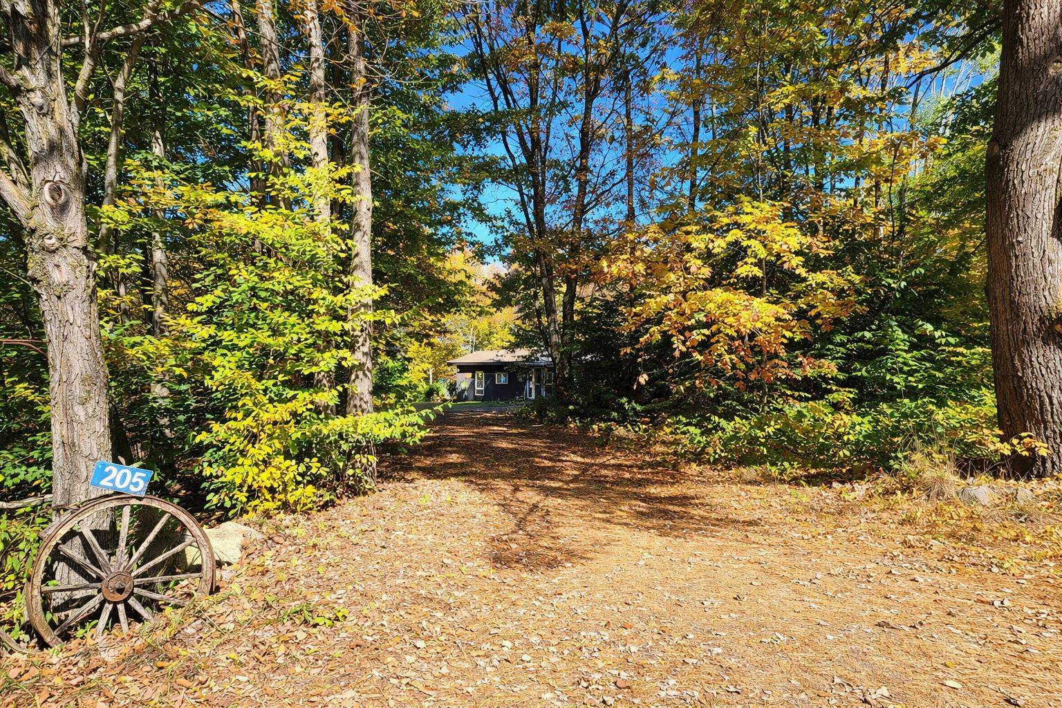 Perry, ON P0A 1R0,205 Lockes RD