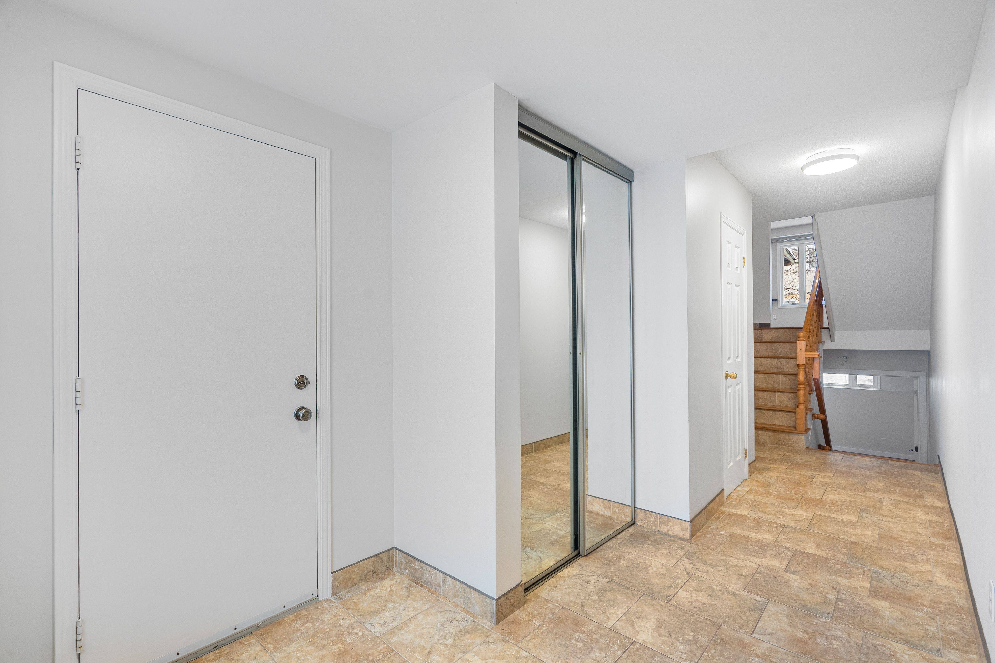 Mooneys Bay - Carleton Heights And Area, ON K2C 1R1,1321 Morley BLVD