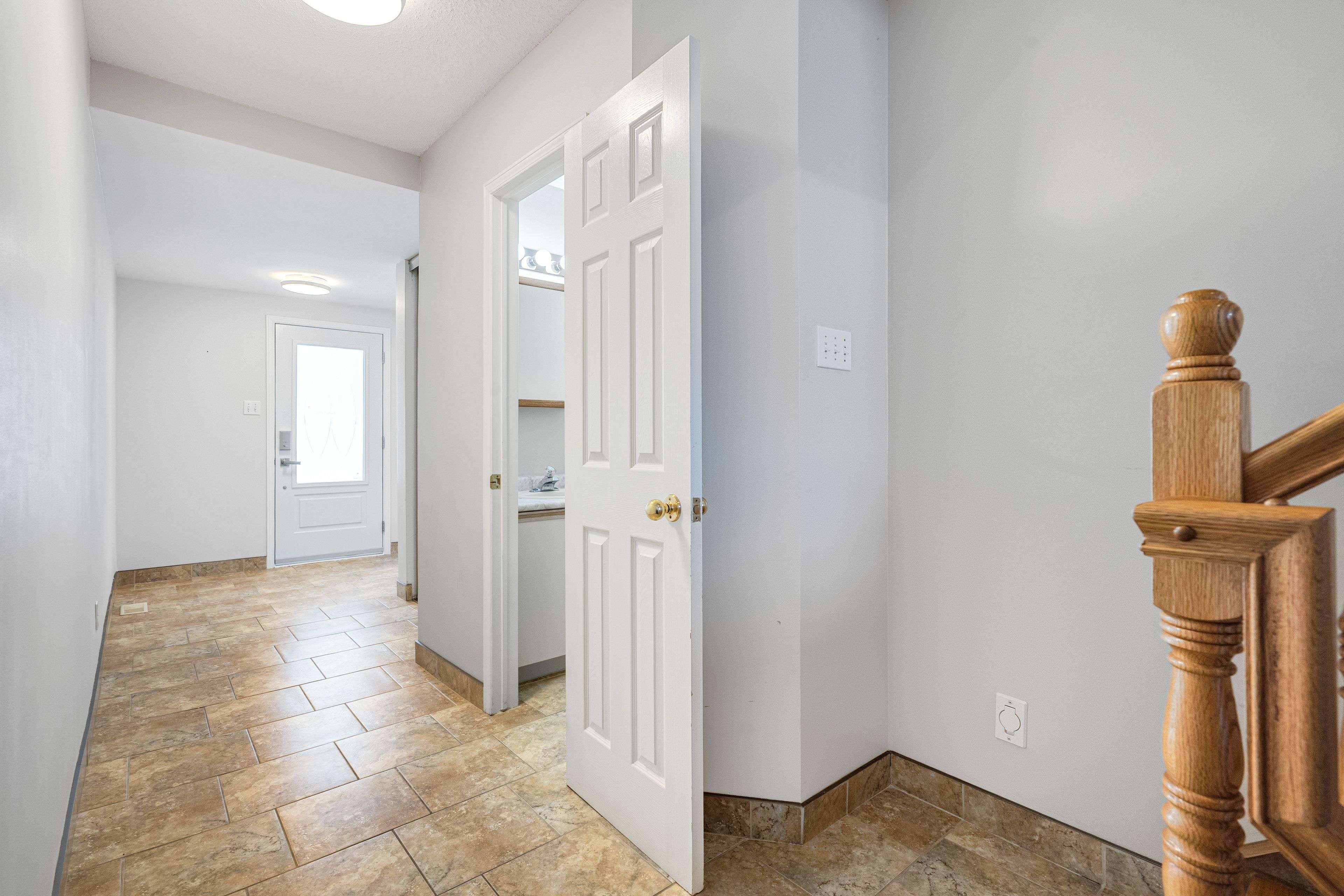 Mooneys Bay - Carleton Heights And Area, ON K2C 1R1,1321 Morley BLVD