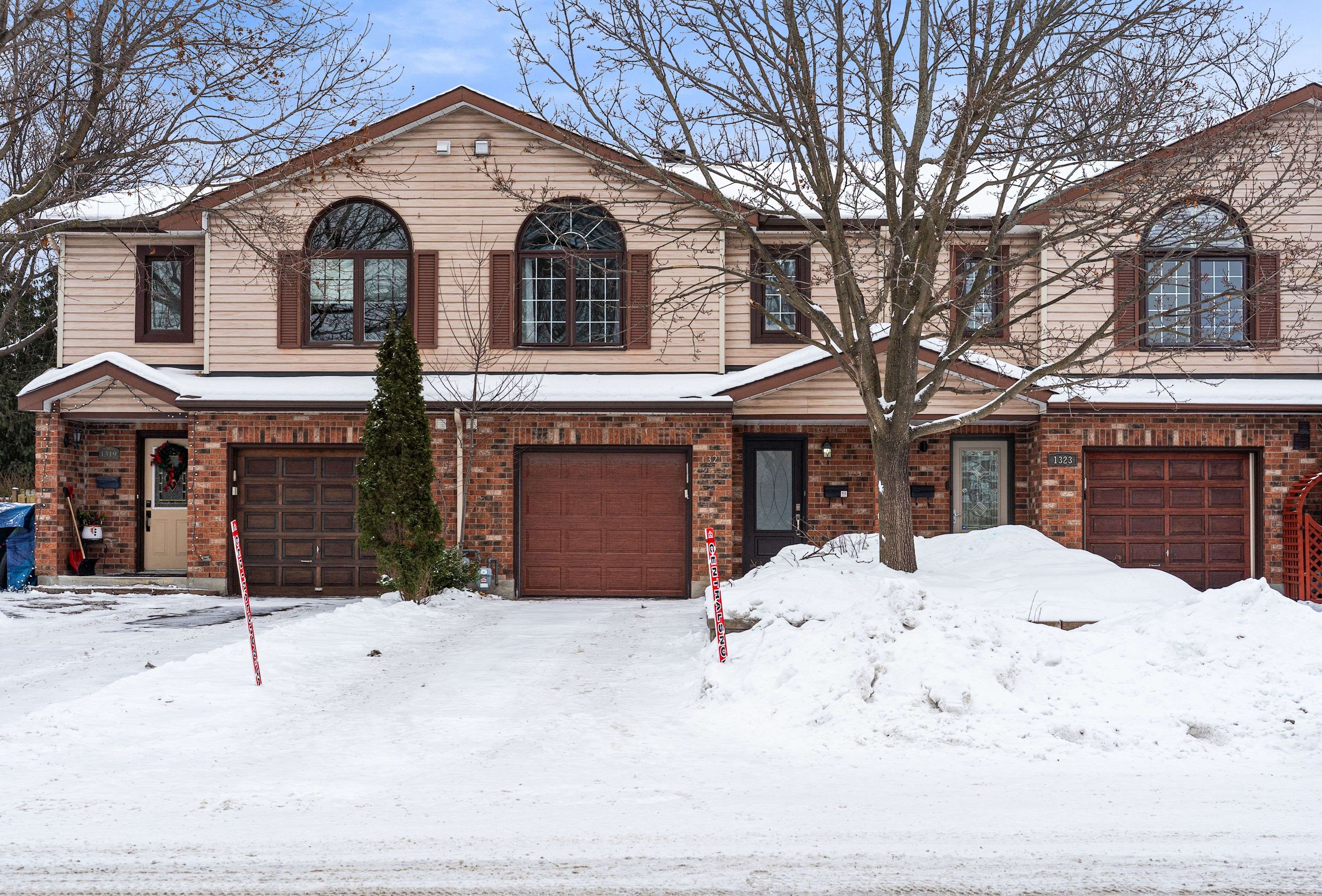 Mooneys Bay - Carleton Heights And Area, ON K2C 1R1,1321 Morley BLVD