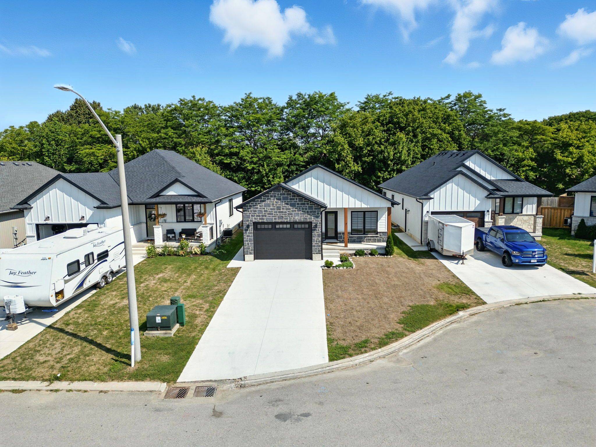 Bayham, ON N0J 1T0,7 MacNeil CT E