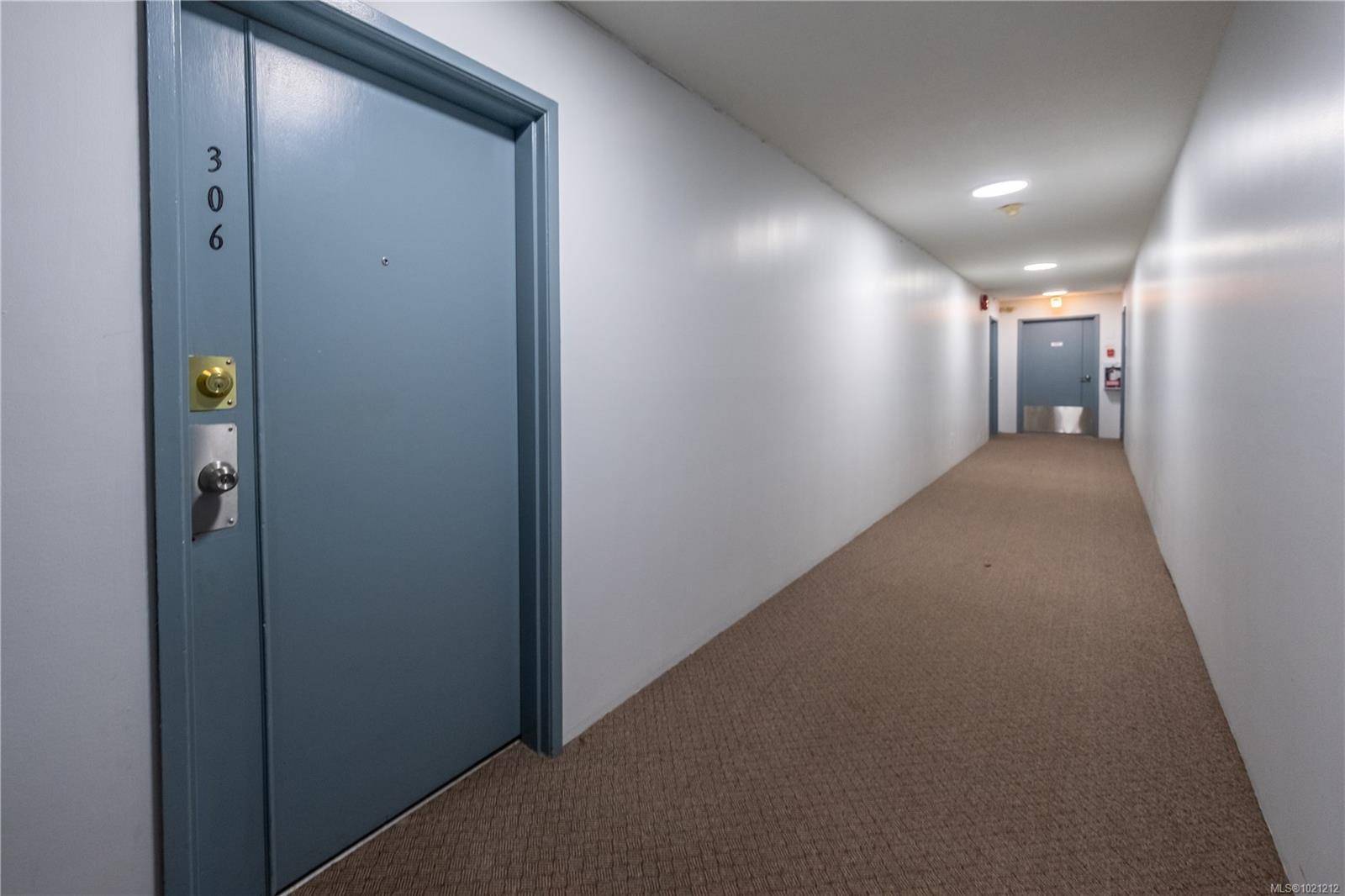 Nanaimo, BC V9R 2A4,997 Bowen Rd #4306