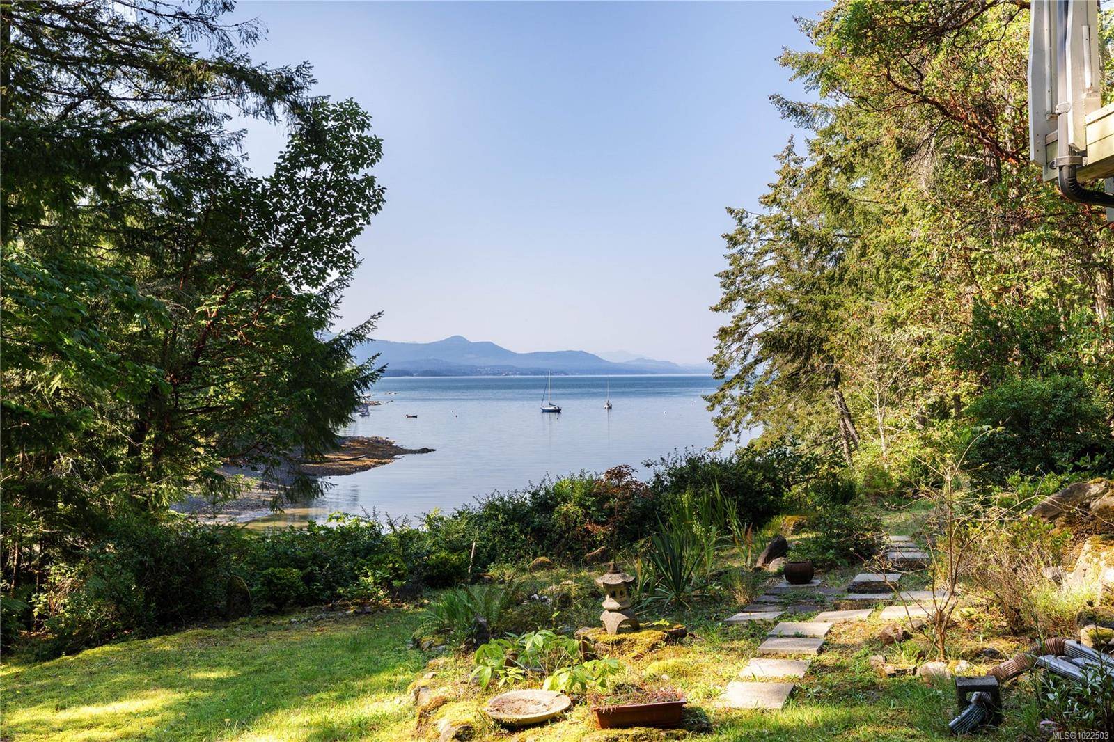 Salt Spring, BC V8K 1L4,212 Sunset Dr