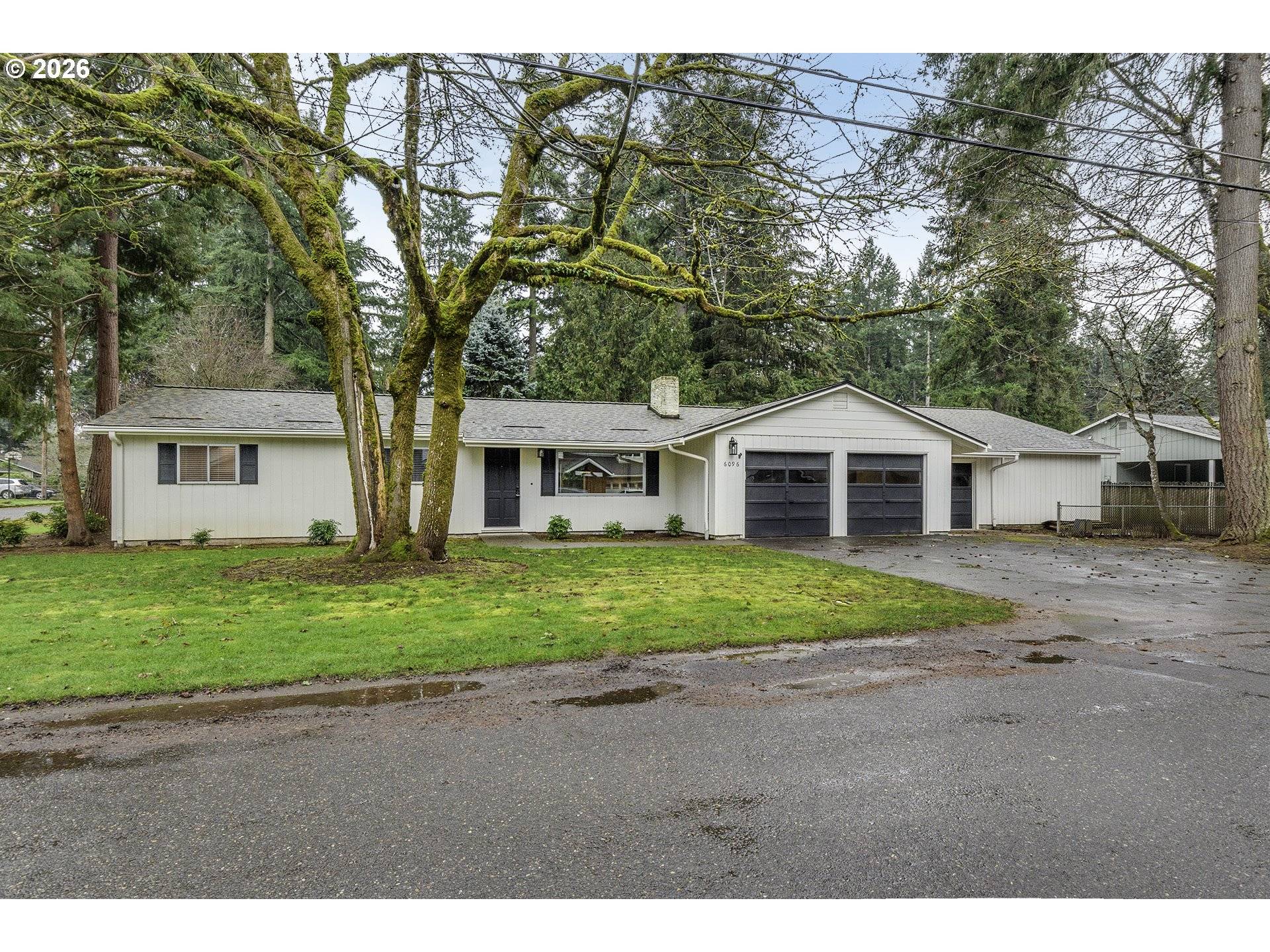Lake Oswego, OR 97035,6096 HARRINGTON AVE