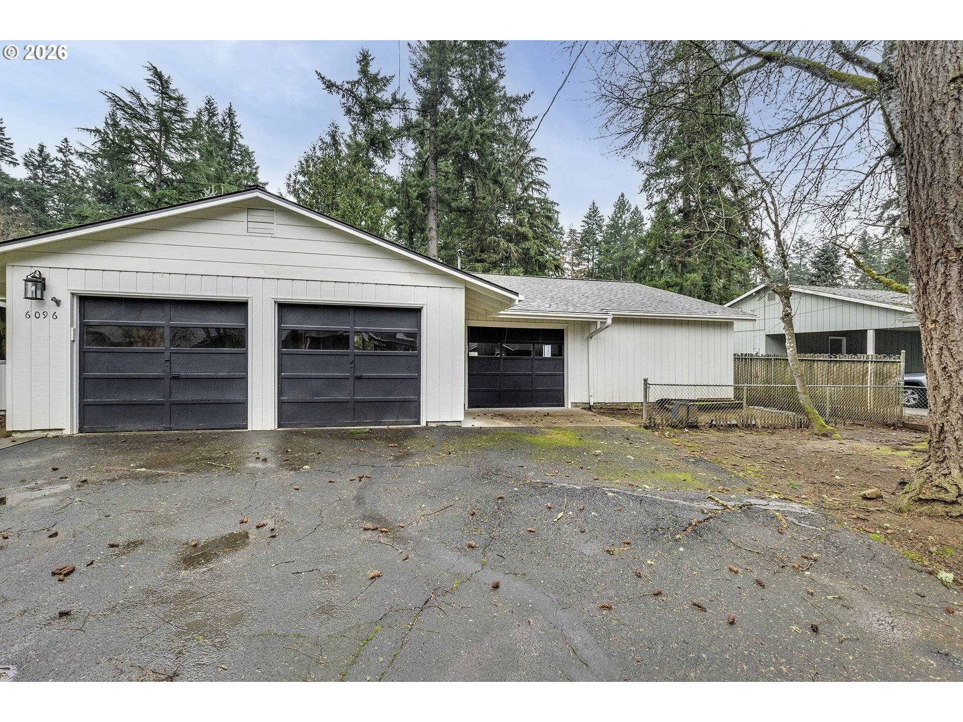 Lake Oswego, OR 97035,6096 HARRINGTON AVE