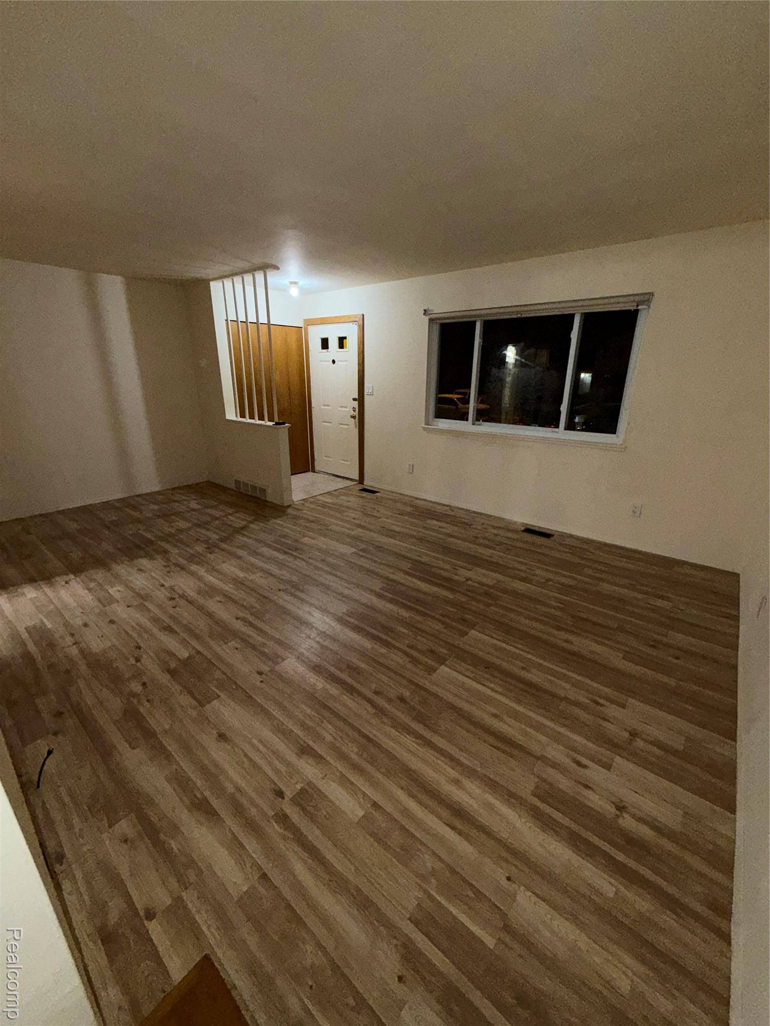 Mt. Clemens, MI 48043,144 Parnacott DR