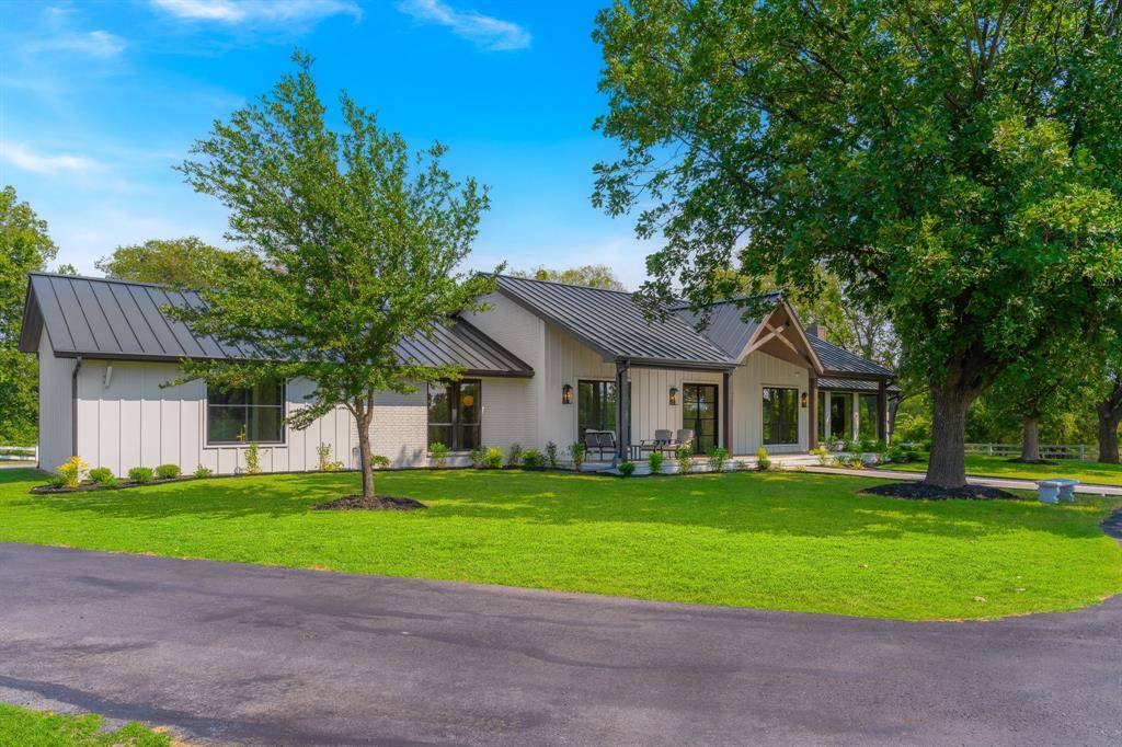 Argyle, TX 76226,1040 Brush Creek Road