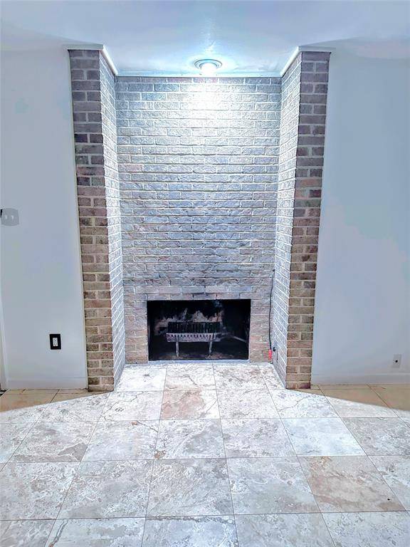 Dallas, TX 75244,4926 Thunder Road