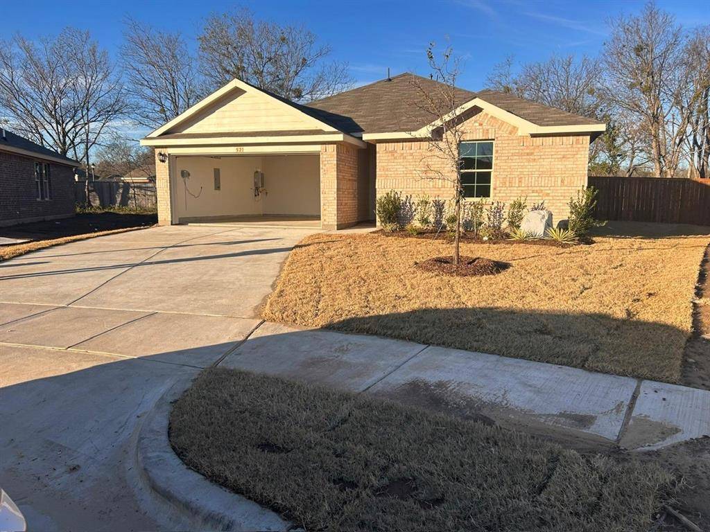 Sherman, TX 75090,521 Regiment Road