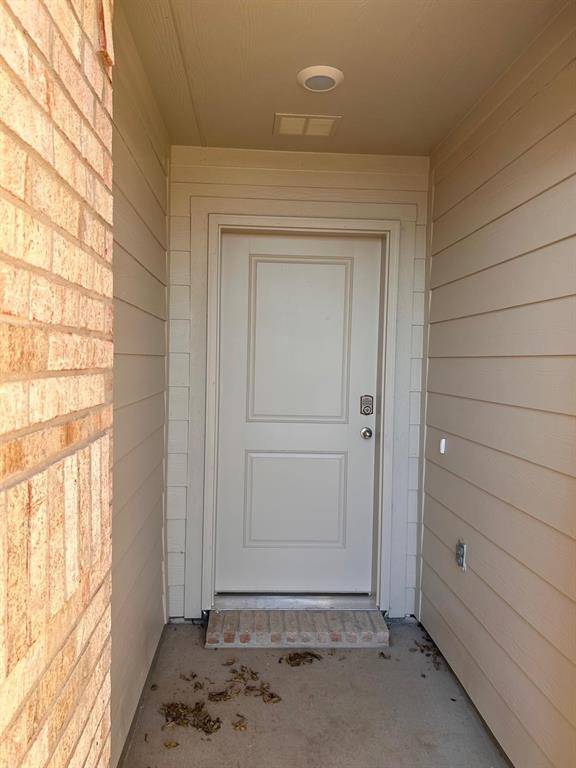 Sherman, TX 75090,521 Regiment Road