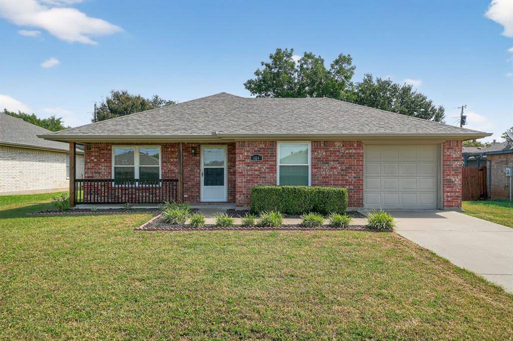 Cleburne, TX 76033,604 Mcanear Street