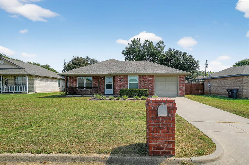 Cleburne, TX 76033,604 Mcanear Street