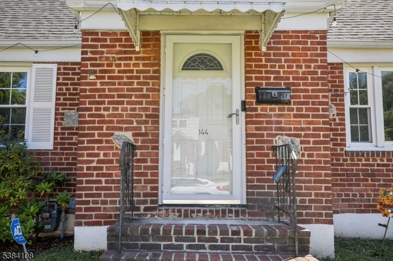 Belleville Twp., NJ 07109,144 Bremond St