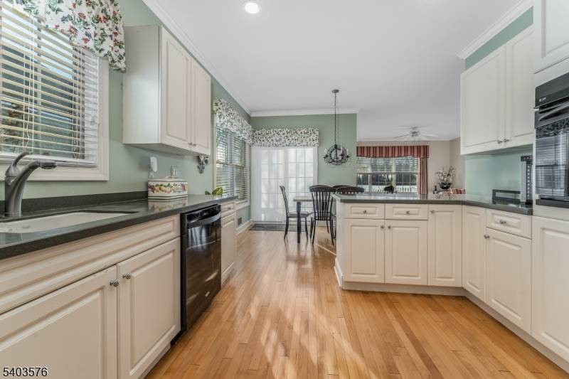 Washington Twp., NJ 07882,40 Merlin Dr