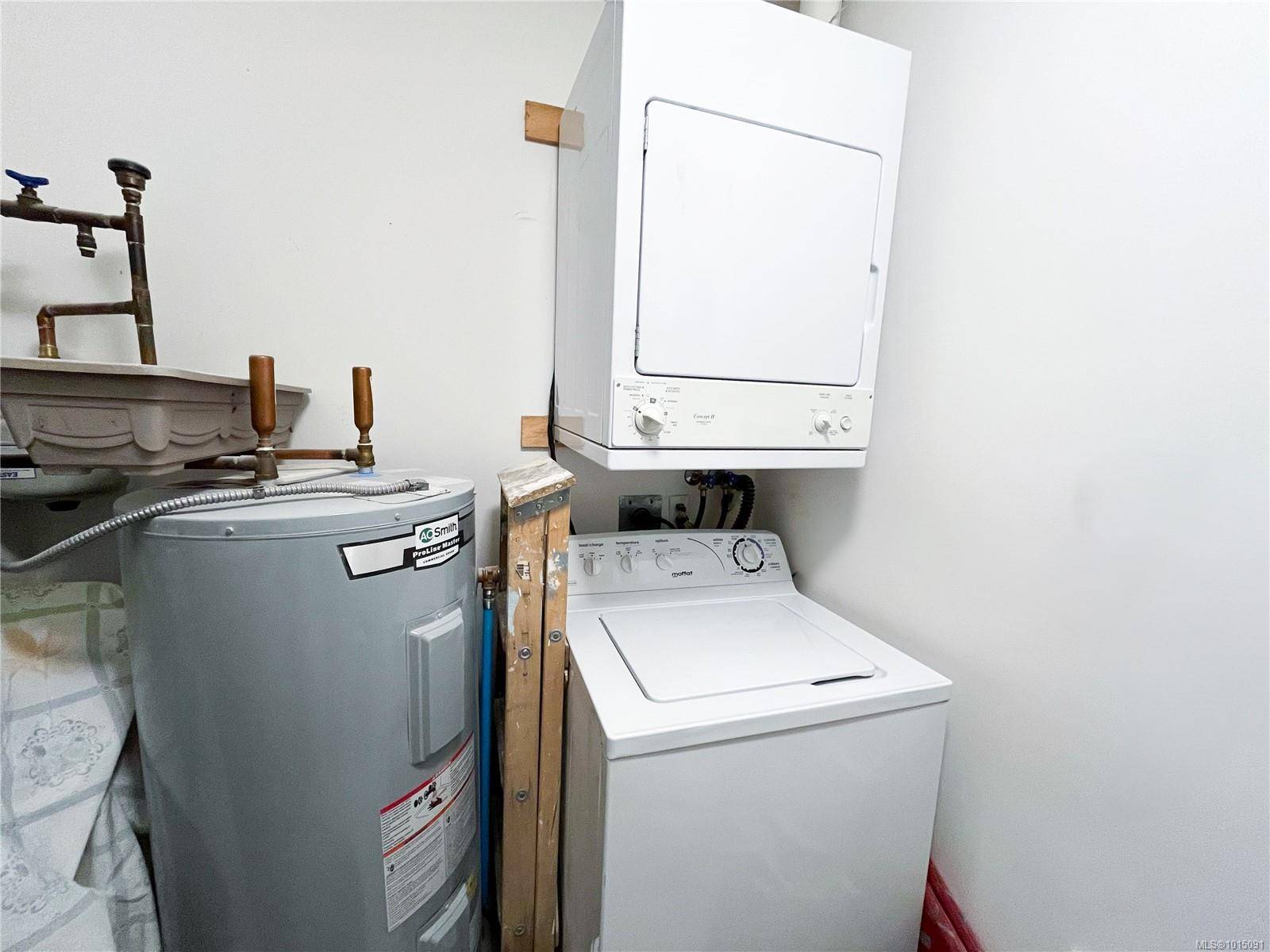 Port Alberni, BC V9Y 4Z2,3855 11th Ave #102