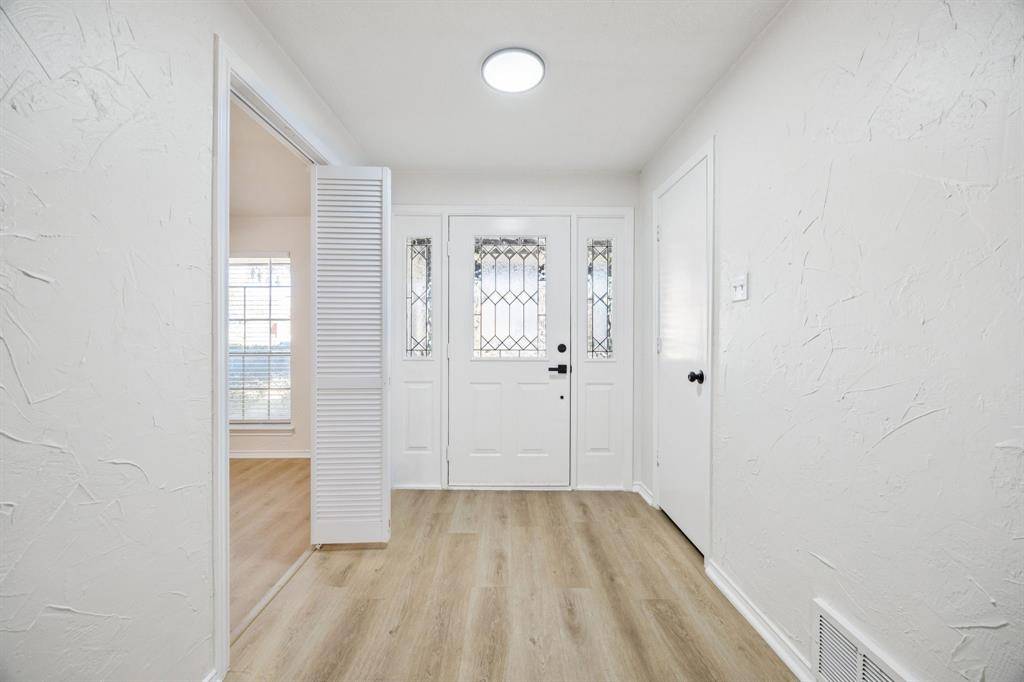 Rowlett, TX 75089,5909 Mark Lane