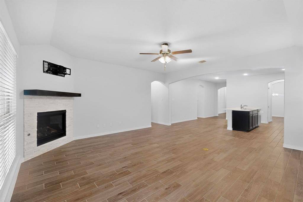 Venus, TX 76084,7346 Red Twig Trail