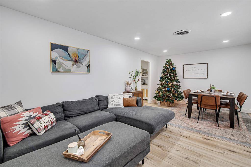 Fort Worth, TX 76112,7116 Meadowbrook Drive