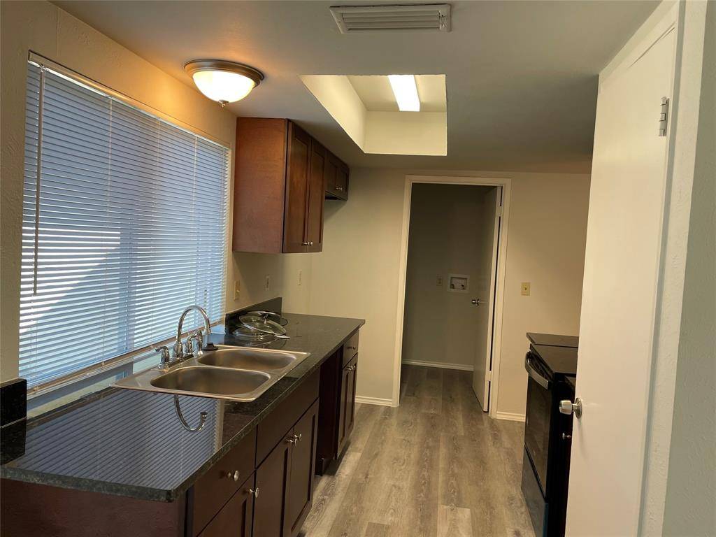 Garland, TX 75044,2921 Village Crest Circle