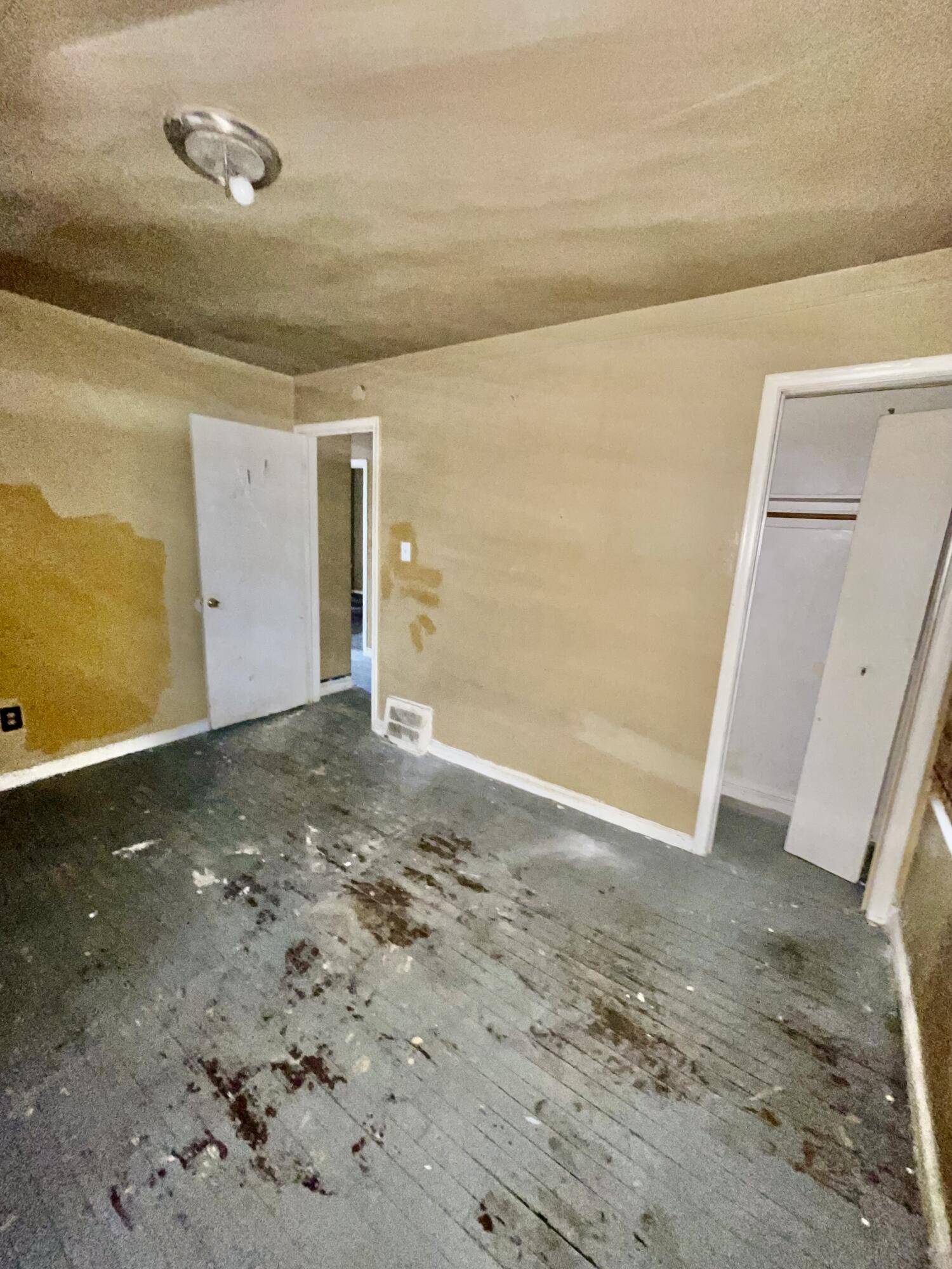 Detroit, MI 48224,12843 Payton ST