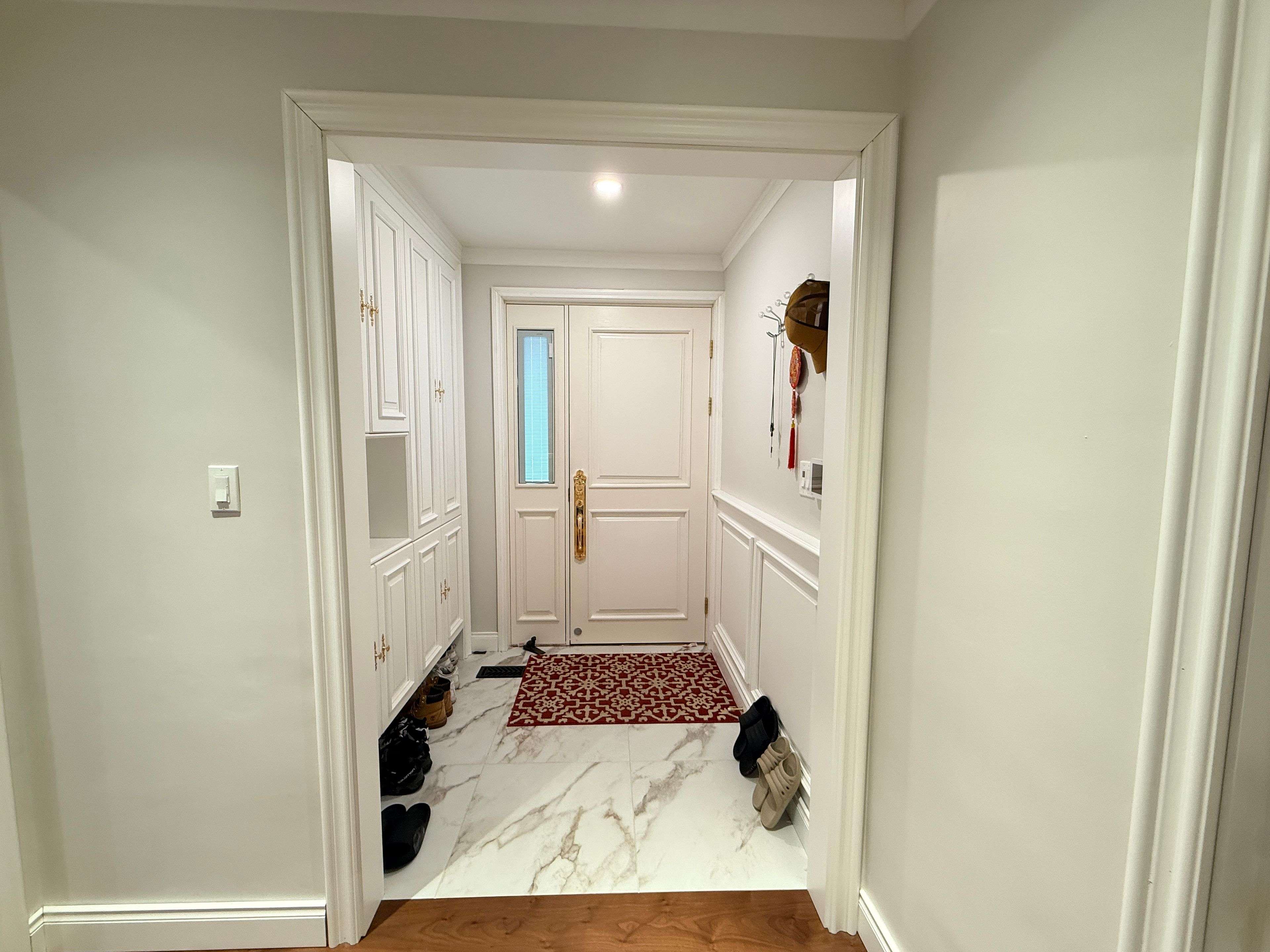 Toronto C12, ON M2L 1W5,21 Sulgrave CRES N