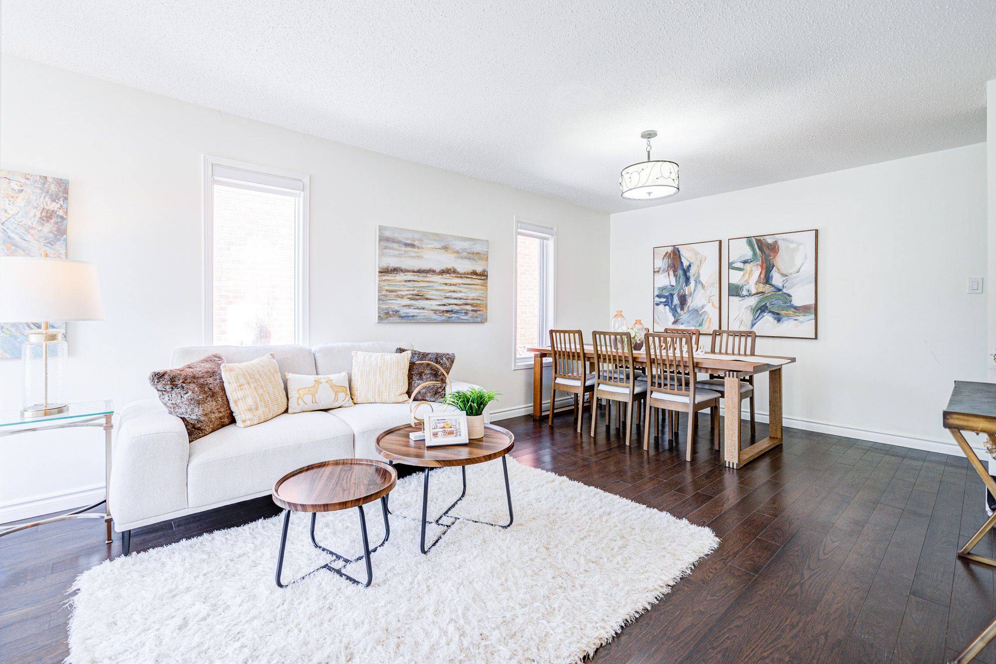 Pickering, ON L1V 6R4,1925 Pine Grove AVE