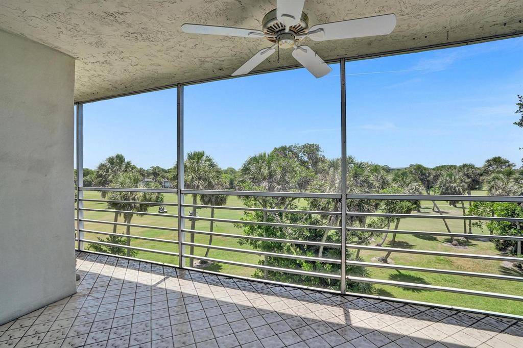 Pompano Beach, FL 33069,806 Cypress Grove Ln #412