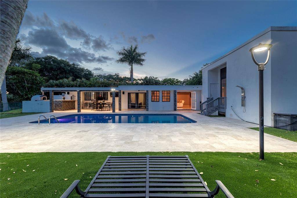 Plantation, FL 33324,740 N Conch Shell Pl