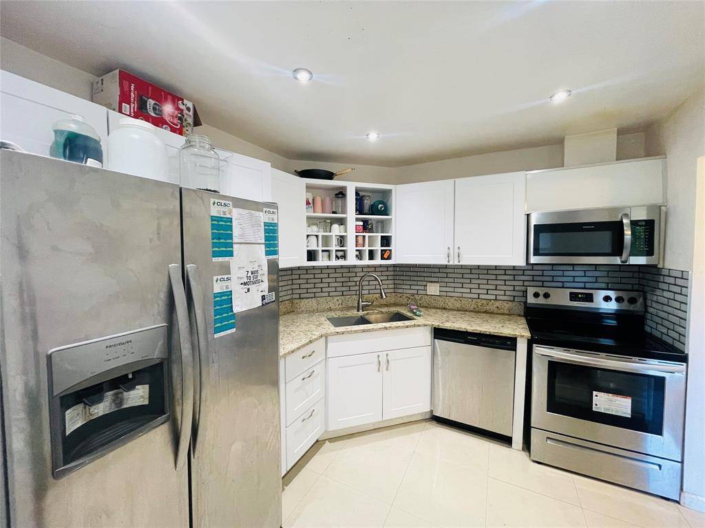 Lauderhill, FL 33319,6300 S Falls Circle Dr #412