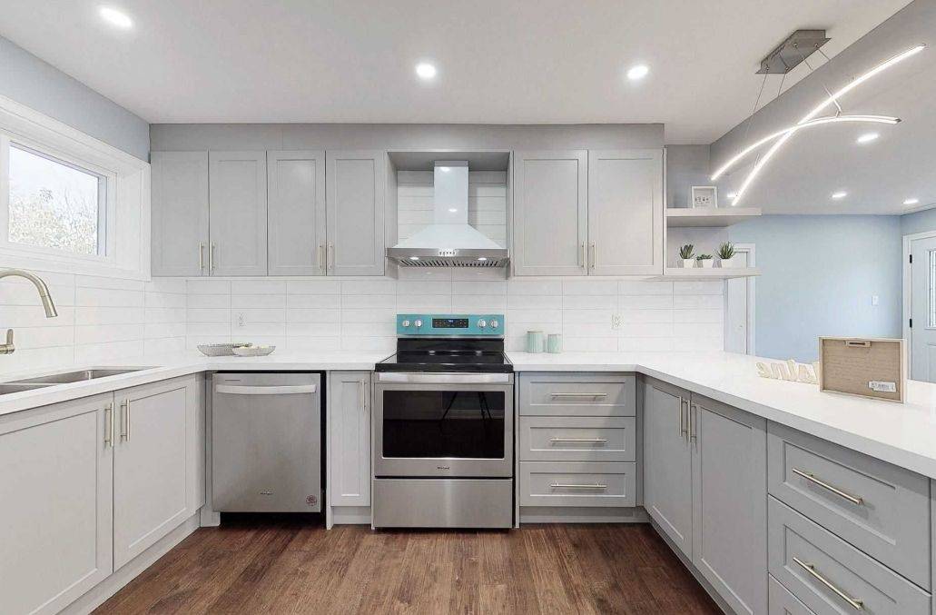 Richmond Hill, ON L4C 2N3,101 Cartier CRES