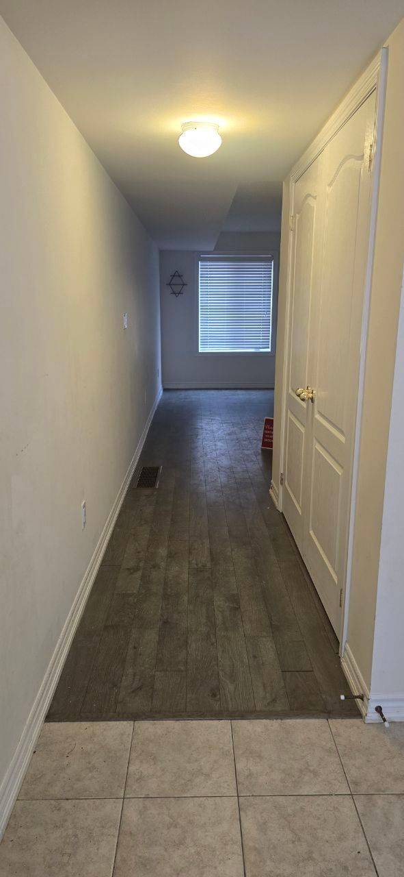 Brampton, ON L6Z 0J3,4 Sprucewood RD