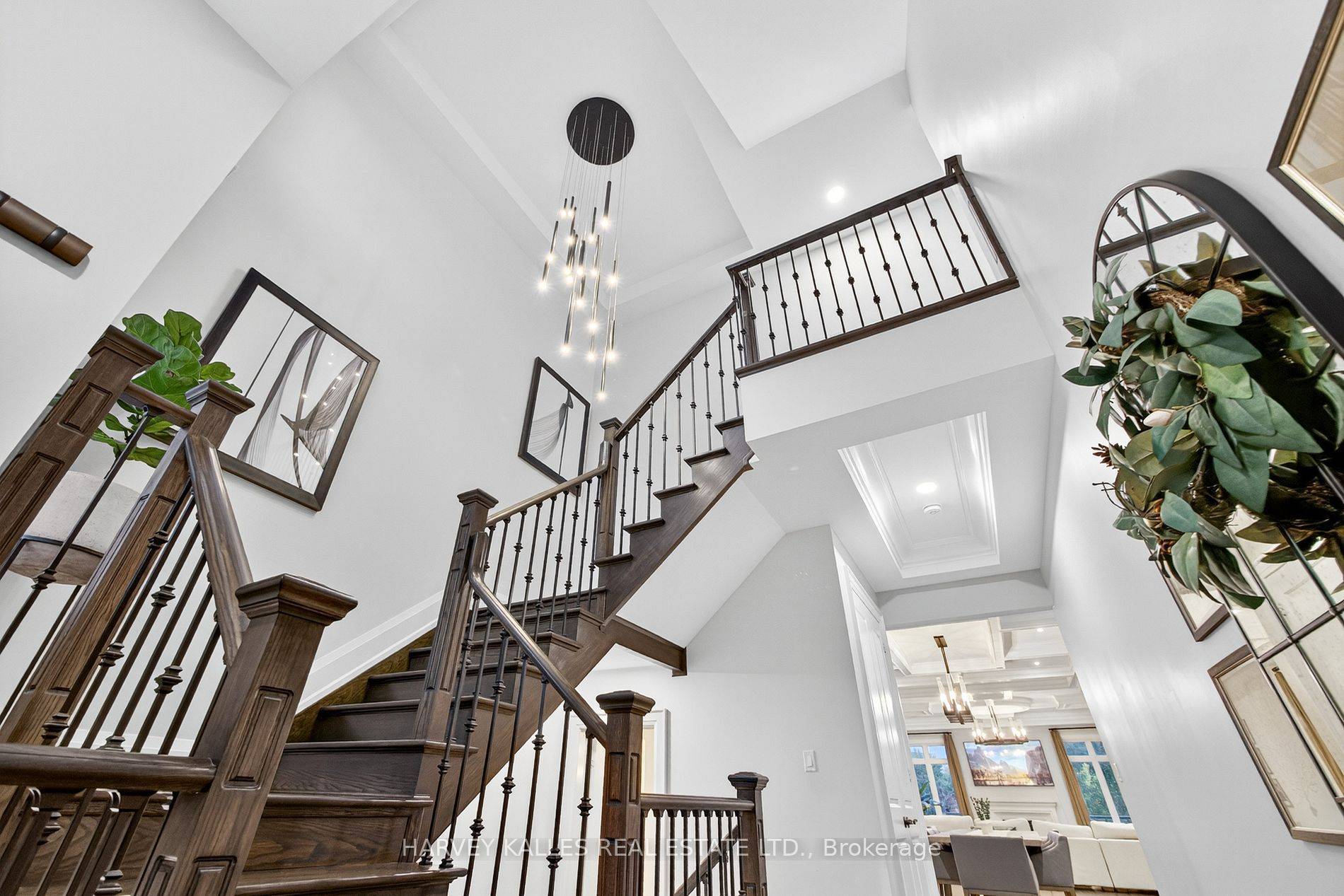 Halton Hills, ON L7G 6N7,73 West Branch DR W