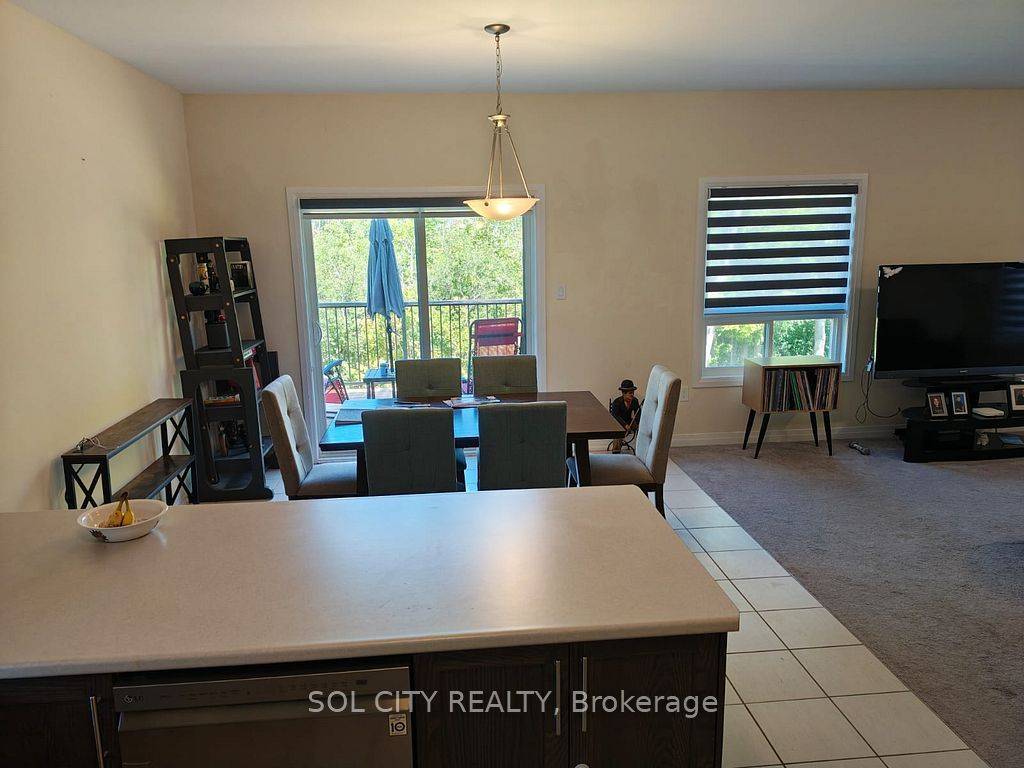 Kawartha Lakes, ON K9V 4R1,59 Carew BLVD