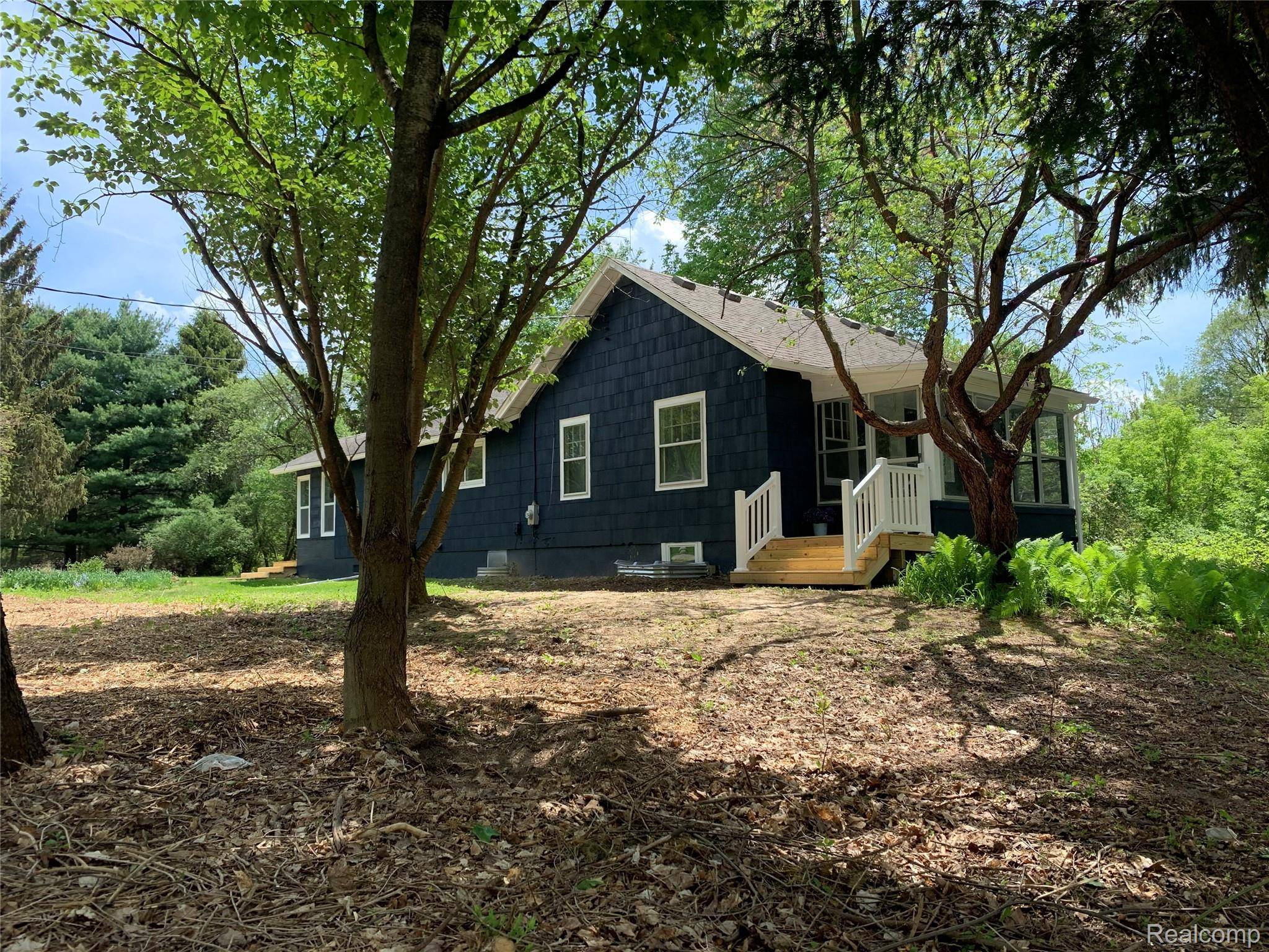 Ann Arbor, MI 48103,892 Rose DR