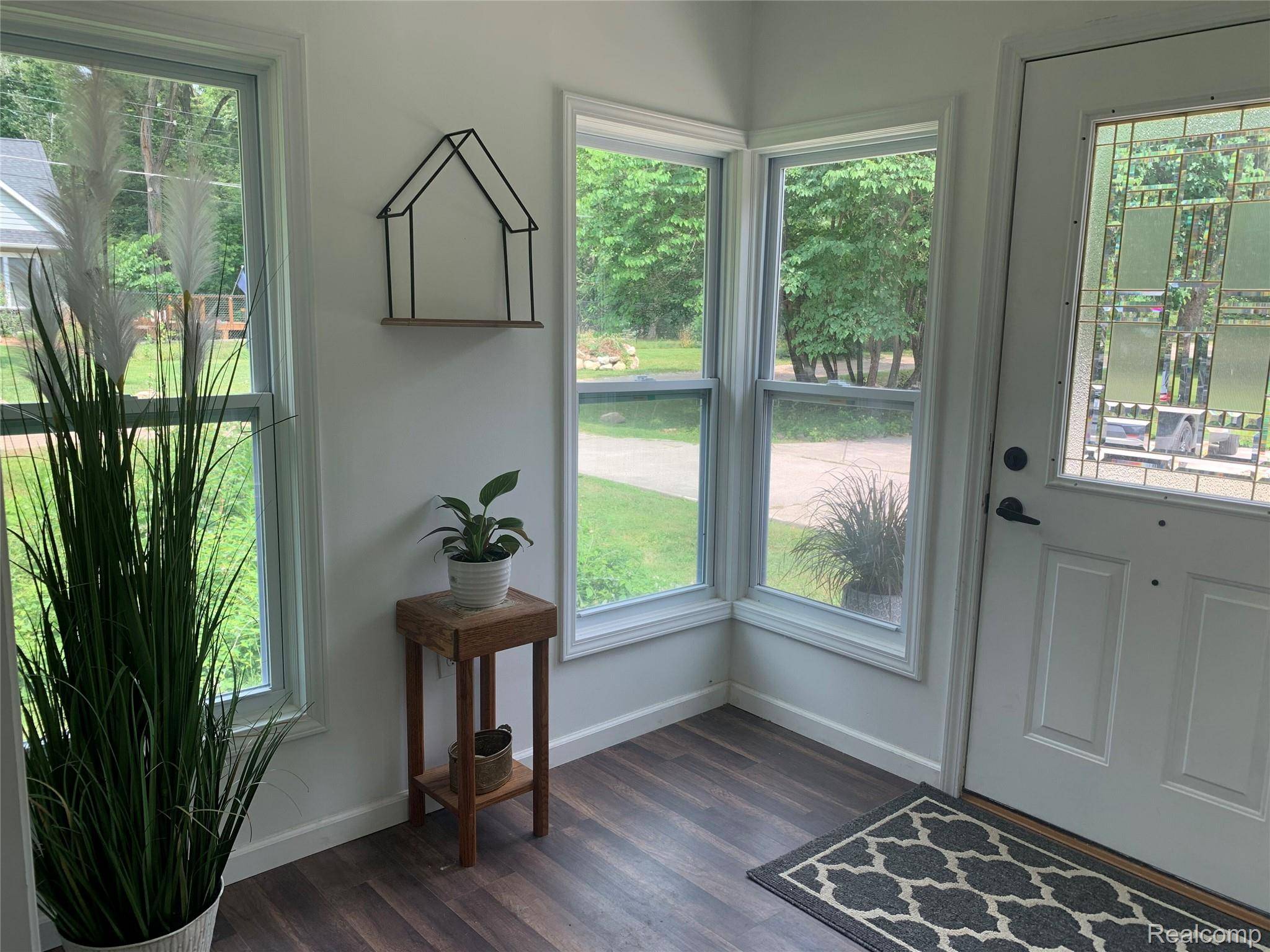 Ann Arbor, MI 48103,892 Rose DR